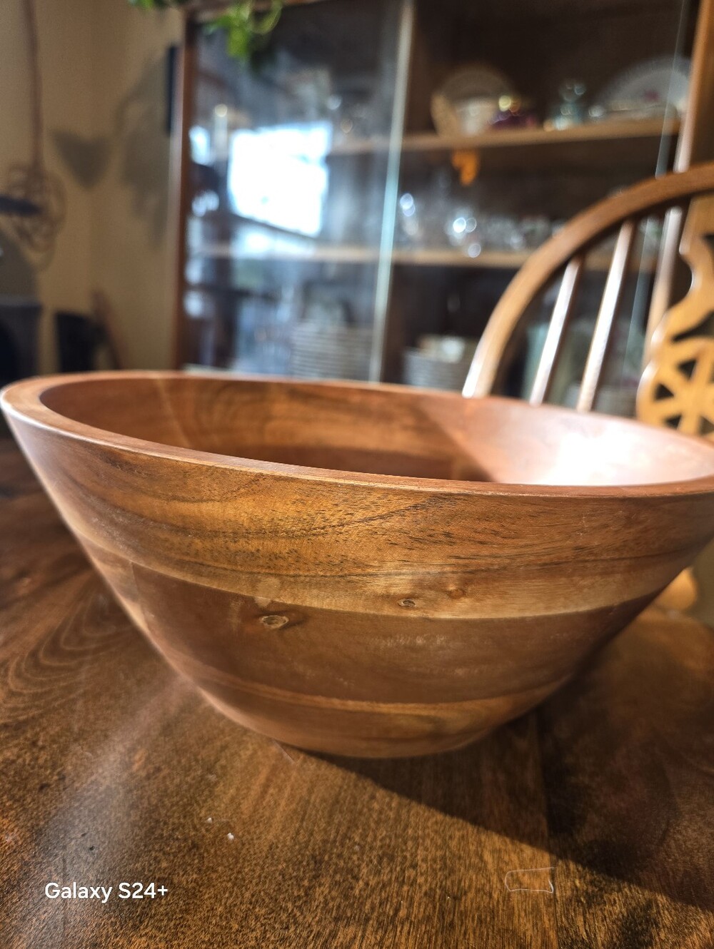 Handcrafted Wooden Serving Bowl in Warm Brown